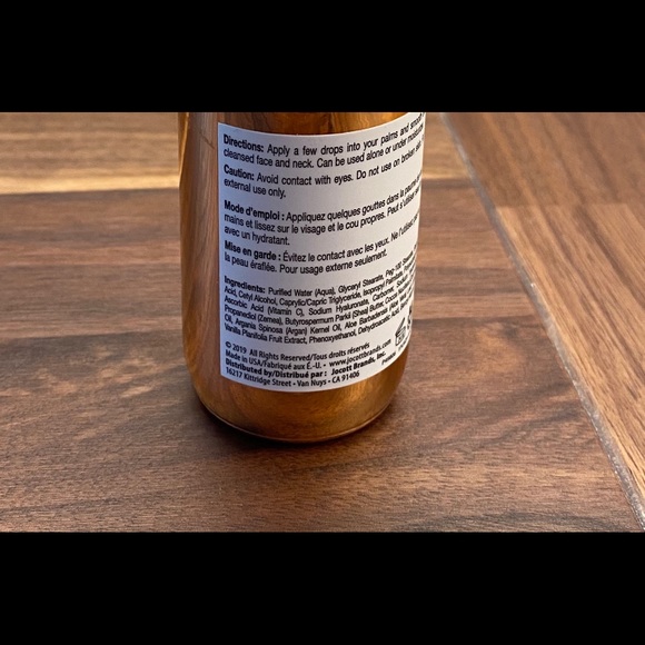 Radiance Perfecting Serum - Picture 3 of 3